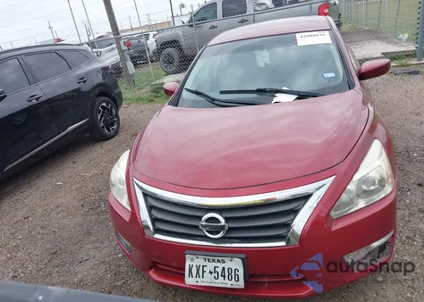 2015 Nissan Altima 2.5 S из США, поврежденный, VIN 1N4AL3AP8FN394454